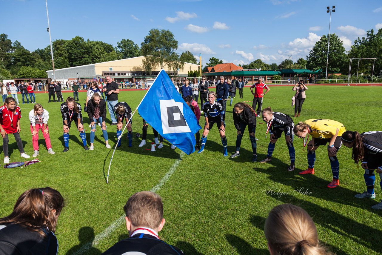 Bild 108 - wBJ SV Henstedt Ulzburg - Hamburger SV : Ergebnis: 0:2